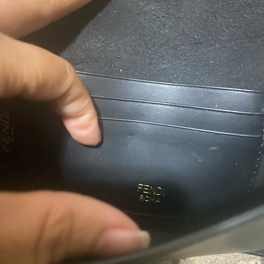 Authentic Fendi purse - Picture 3 of 9
